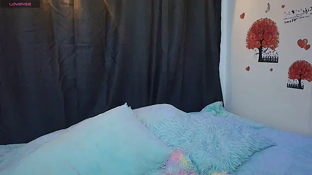 Snapshot of electra_queen1 chatting on 02.23.25 electra queen1 online show from 02.23.25