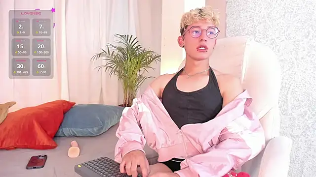 iiangel  online show from 02.21.25