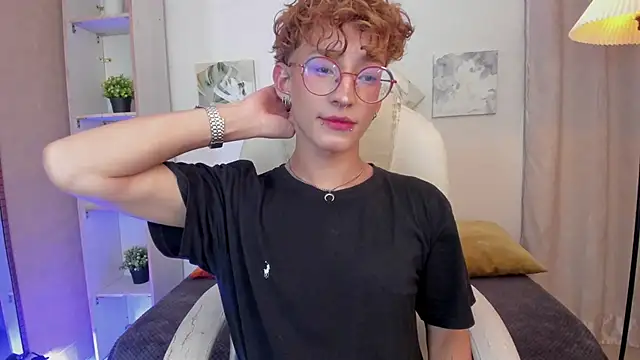 iiangel  online show from 11.29.25