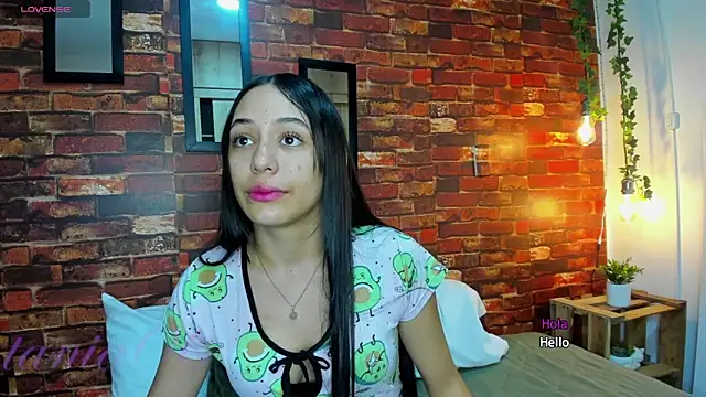 Snapshot of TANIA_06 chatting on 02.27.25 TANIA 06 online show from 02.27.25