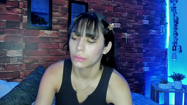 Snapshot of TANIA_06 chatting on 09.12.25 TANIA 06 online show from 09.12.25