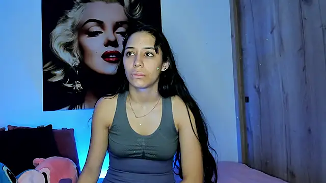 Snapshot of TANIA_06 chatting on 10.06.25 TANIA 06 online show from 10.06.25