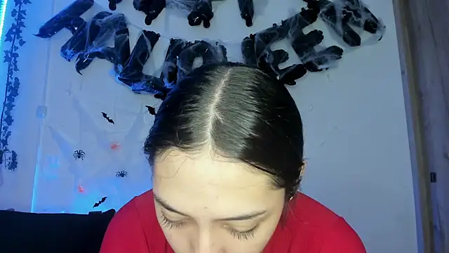 Snapshot of TANIA_06 chatting on 11.03.25 TANIA 06 online show from 11.03.25