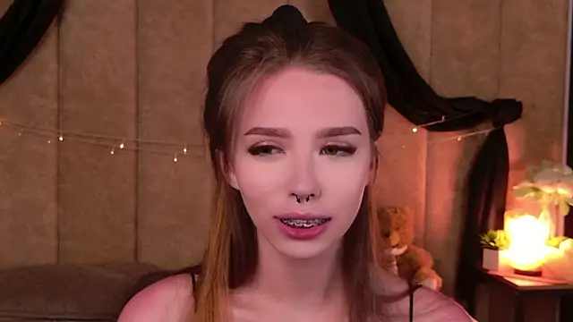 Sierra Fane online show from 09.08.25