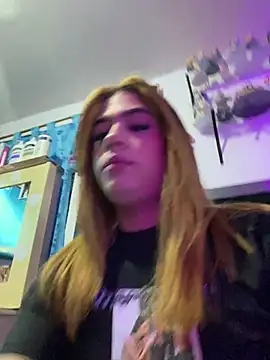 Snapshot of sofii_juanita_nice chatting on 06.26.26 sofii juanita nice online show from 06.26.26
