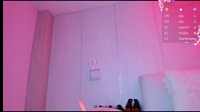 sasha riverss online show from 10.18.25