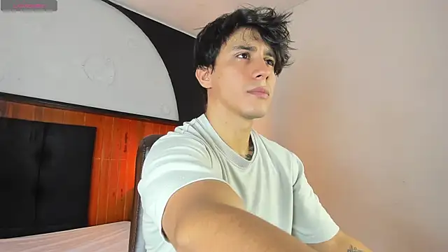 Allex Cano online show from 02.26.26