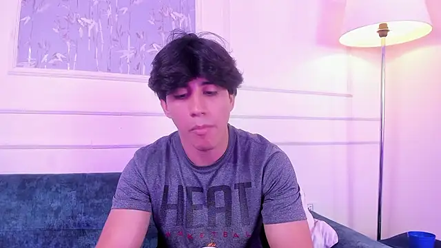 Allex Cano online show from 04.13.26