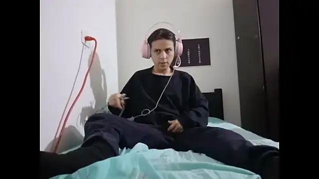 Snapshot of Baby_VI_fem chatting on 03.02.25 Baby VI fem online show from 03.02.25