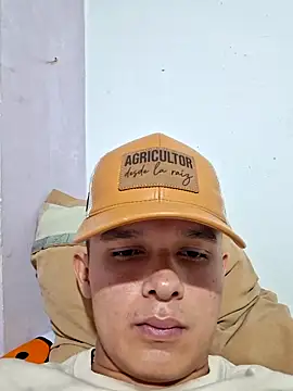 Snapshot of mikytoo chatting on 02.28.26 mikytoo online show from 02.28.26