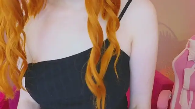 Snapshot of KristinMoore chatting on 03.15.25 KristinMoore online show from 03.15.25