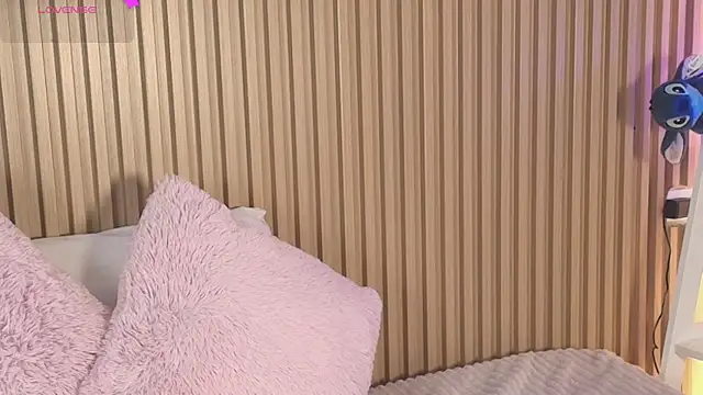 emily sweett24 online show from 03.25.26