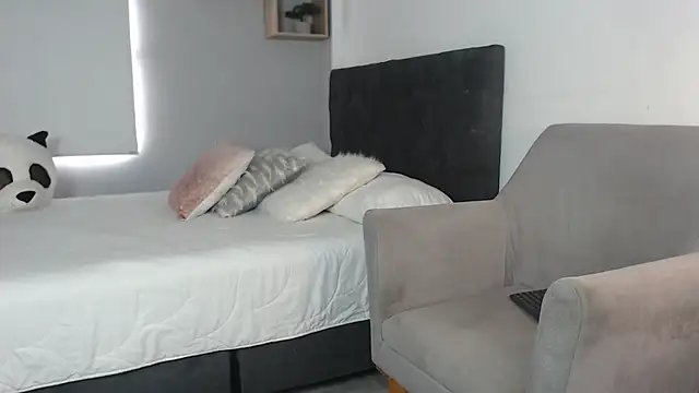 Snapshot of sebastian_colle chatting on 03.08.25 sebastian colle online show from 03.08.25