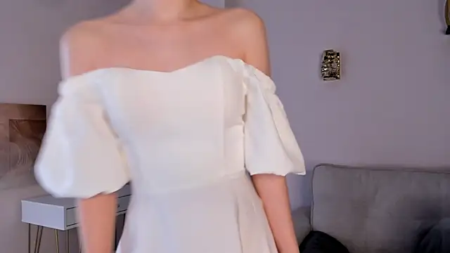 SunnivaCovil online show from 02.26.25