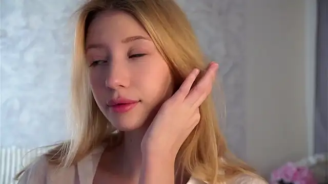 SunnivaCovil online show from 04.19.26