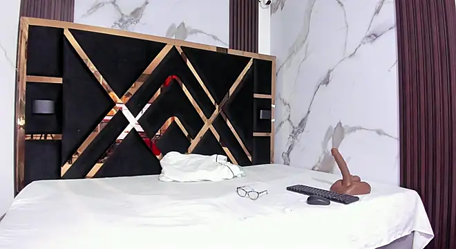 zara smitt online show from 10.08.25