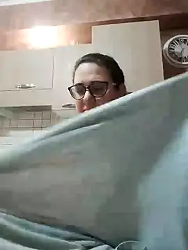 Dolcecurvy online show from 02.04.26