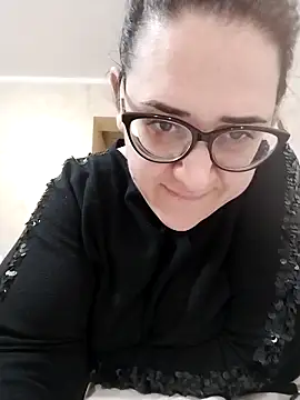 Dolcecurvy online show from 03.31.26