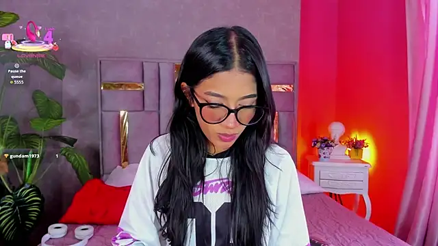 Tyla Ks online show from 04.08.26