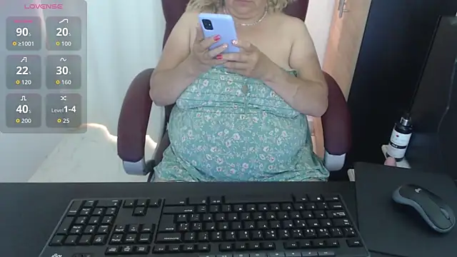 Mature 2025 online show from 05.13.26