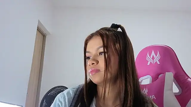 Snapshot of sophia_ramirez12 chatting on 06.25.26 sophia ramirez12 online show from 06.25.26