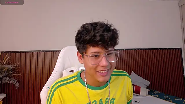 Raiden  Boy online show from 02.28.25