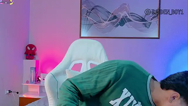 Raiden  Boy online show from 12.19.25