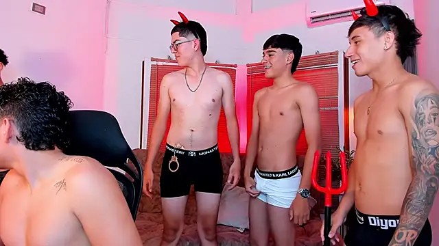 Snapshot of Fun_BoysW chatting on 10.31.25 Fun BoysW online show from 10.31.25