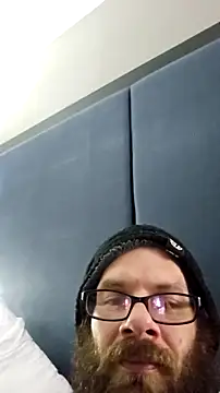 Snapshot of donut024 chatting on 03.18.25 donut024 online show from 03.18.25