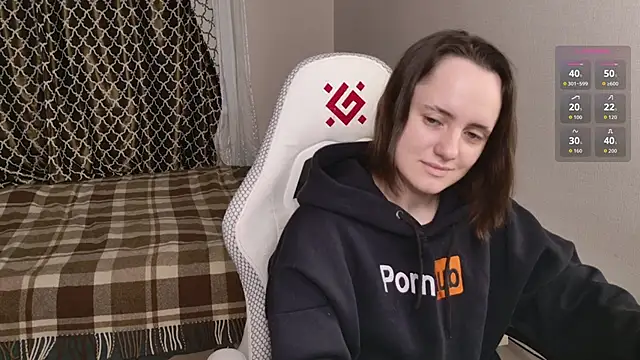 Luna Loveee online show from 09.19.25