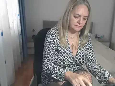 MatureDiana online show from 02.18.25