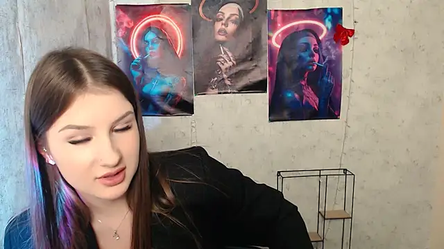  MiaAngell online show from 12.20.25