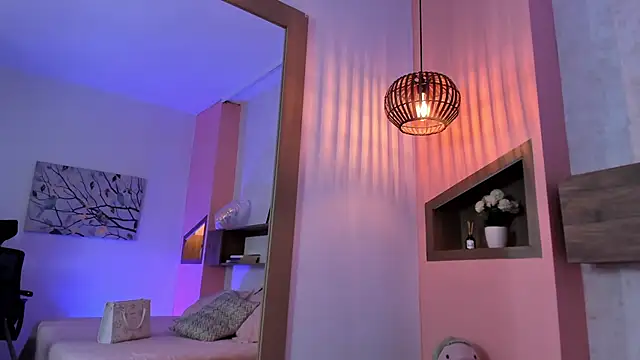 Lucia Brown  online show from 03.15.25