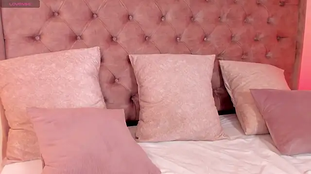 regina noctixx online show from 11.10.25