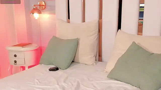 regina noctixx online show from 04.17.26