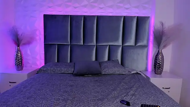 Snapshot of Selene_bennet chatting on 09.25.25 Selene bennet online show from 09.25.25