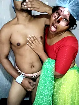 Snapshot of cute1gfbf chatting on 09.14.25 cute1gfbf online show from 09.14.25