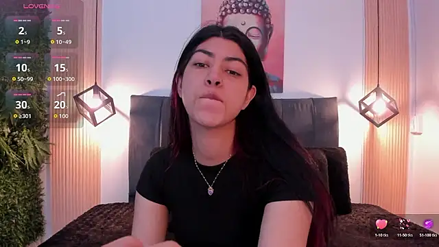 Snapshot of Cassie_bloom chatting on 01.17.26 Cassie bloom online show from 01.17.26