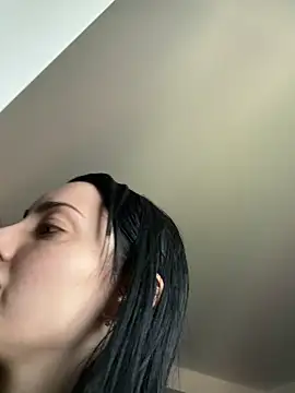 Snapshot of Mia_Splash chatting on 05.18.26 Mia Splash online show from 05.18.26