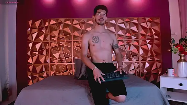 AlejandroStormm online show from 03.11.25