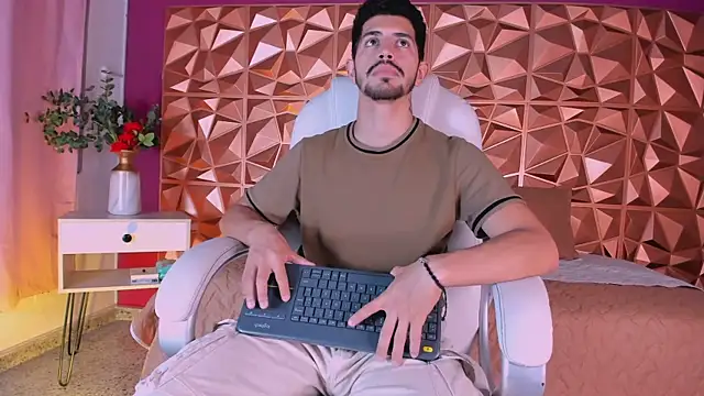 AlejandroStormm online show from 03.14.25