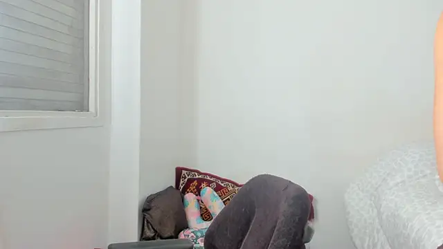 ValeeryRose  online show from 03.15.25