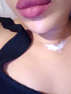 Sexlove1xo online show from 11.04.25