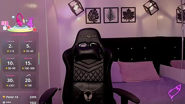 Anniie  Evans online show from 10.24.25