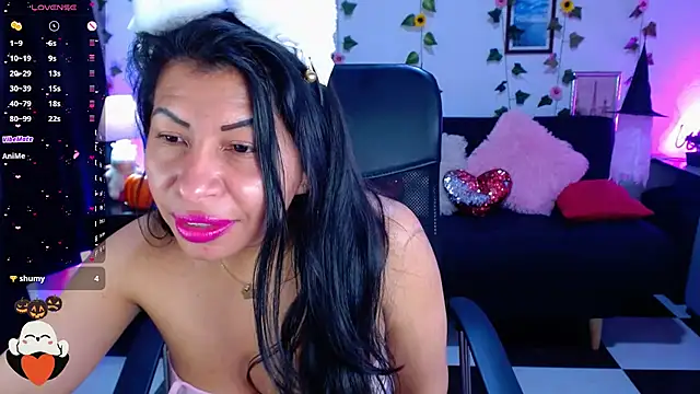 Snapshot of AbbyPrincessAGT chatting on 10.28.25 AbbyPrincessAGT online show from 10.28.25