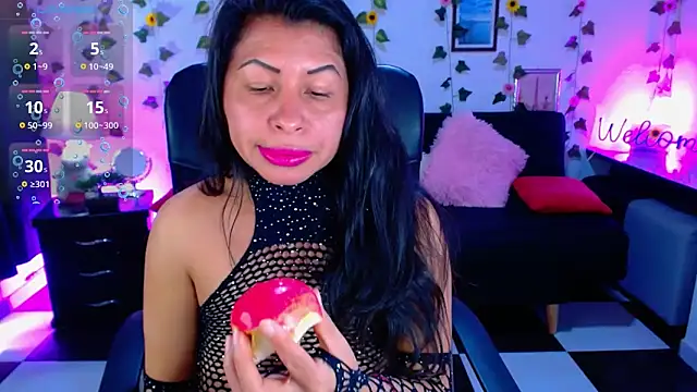 Snapshot of AbbyPrincessAGT chatting on 11.15.25 AbbyPrincessAGT online show from 11.15.25