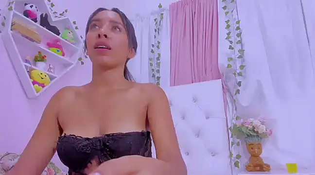 Emma lorense22 online show from 03.19.25