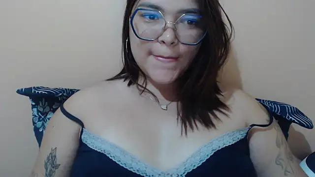 Snapshot of GoddessChaar chatting on 11.25.25 GoddessChaar online show from 11.25.25