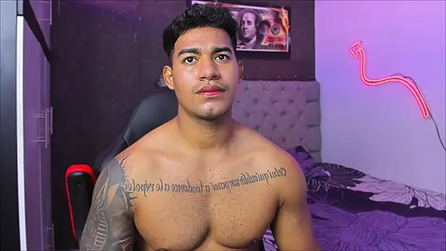 luigi hot  online show from 01.15.26