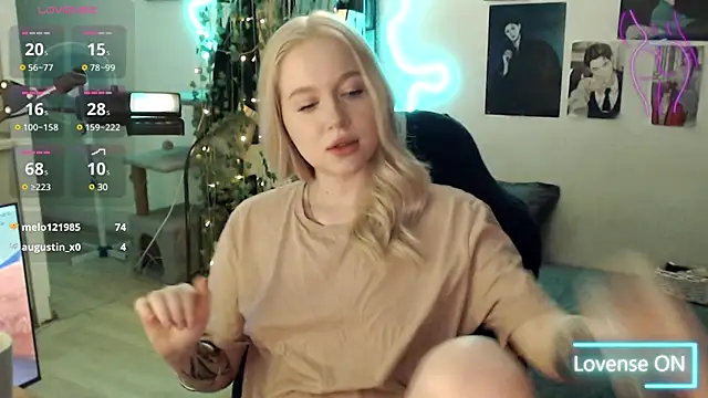 Snapshot of lissallor_ chatting on 03.14.25 lissallor  online show from 03.14.25